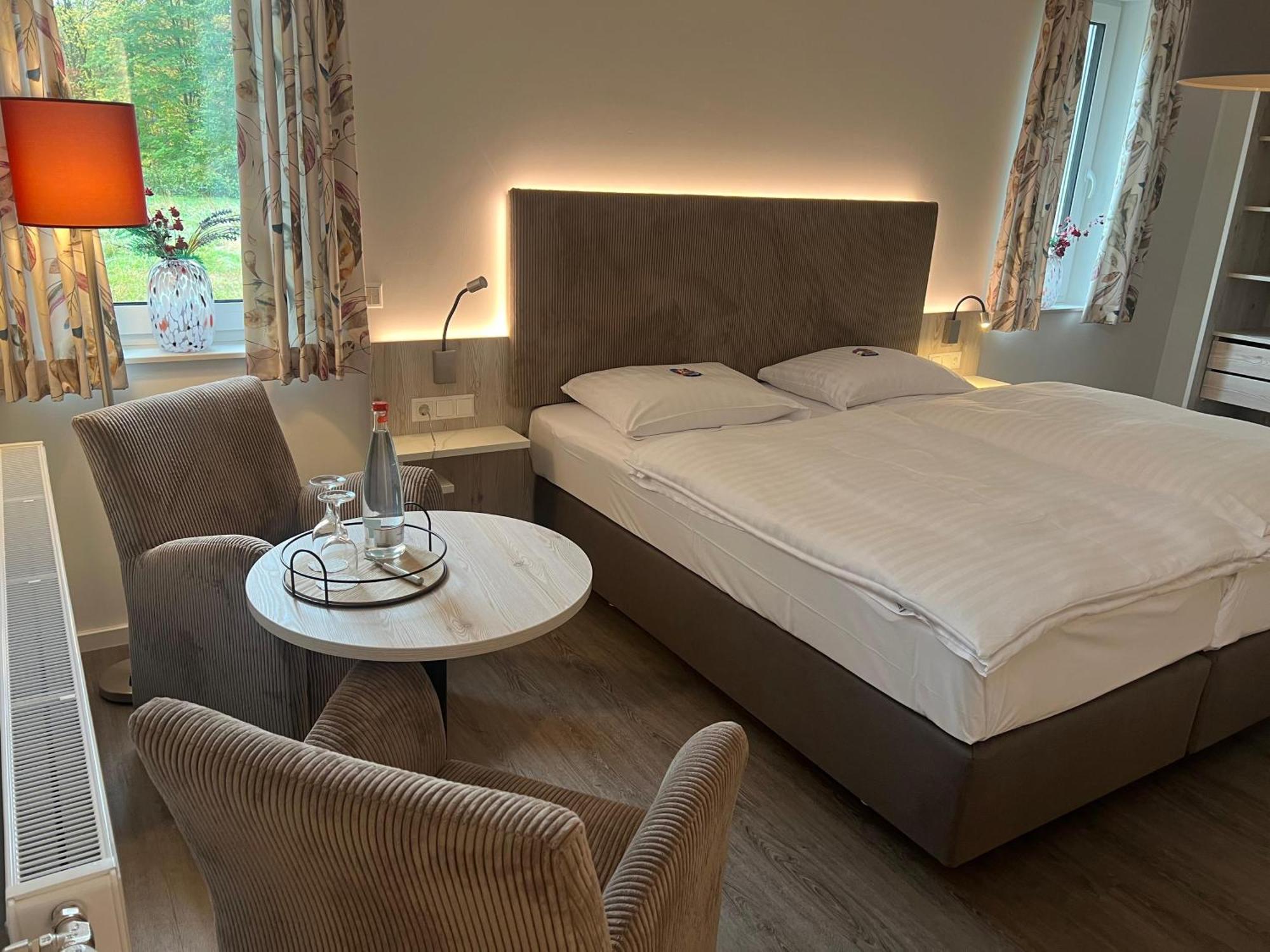 Hotel Zur Post Neubruchhausen Экстерьер фото