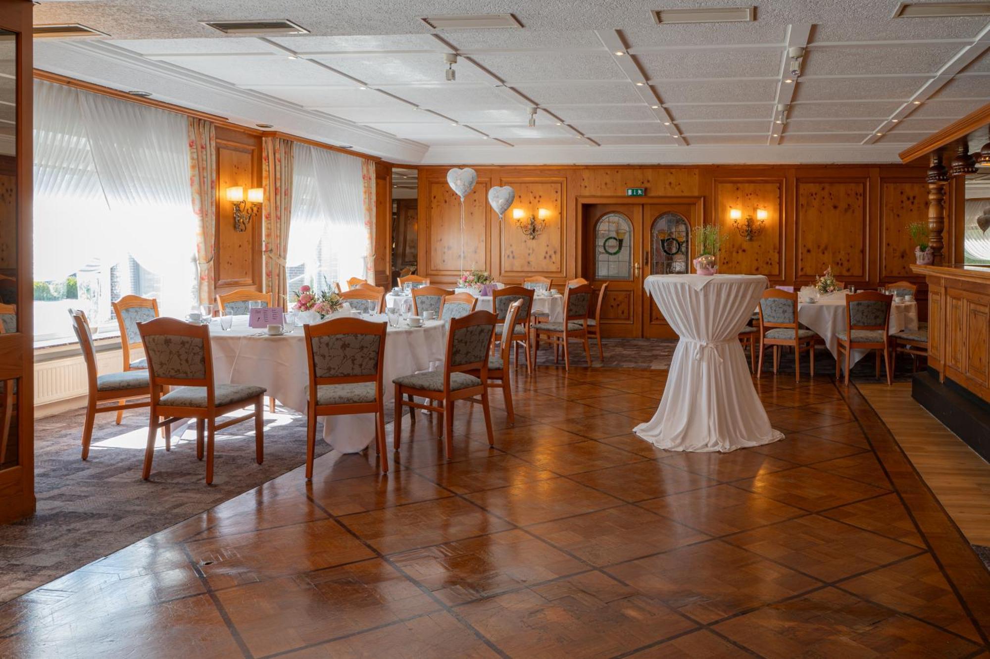 Hotel Zur Post Neubruchhausen Экстерьер фото