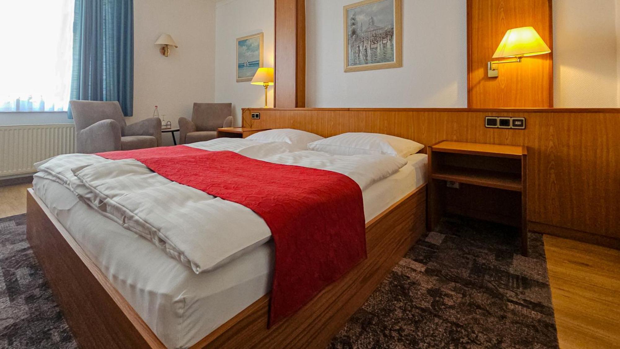 Hotel Zur Post Neubruchhausen Экстерьер фото
